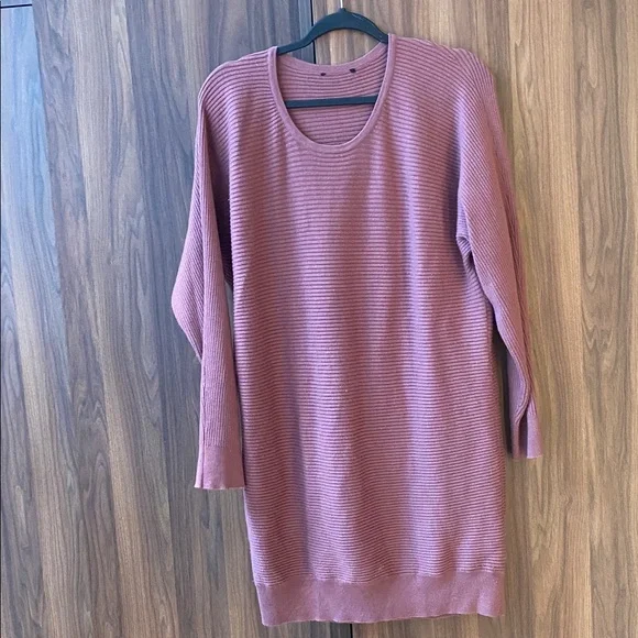 Cozy Ribbed Knit Maternity Sweaters - Picture 2 of 4